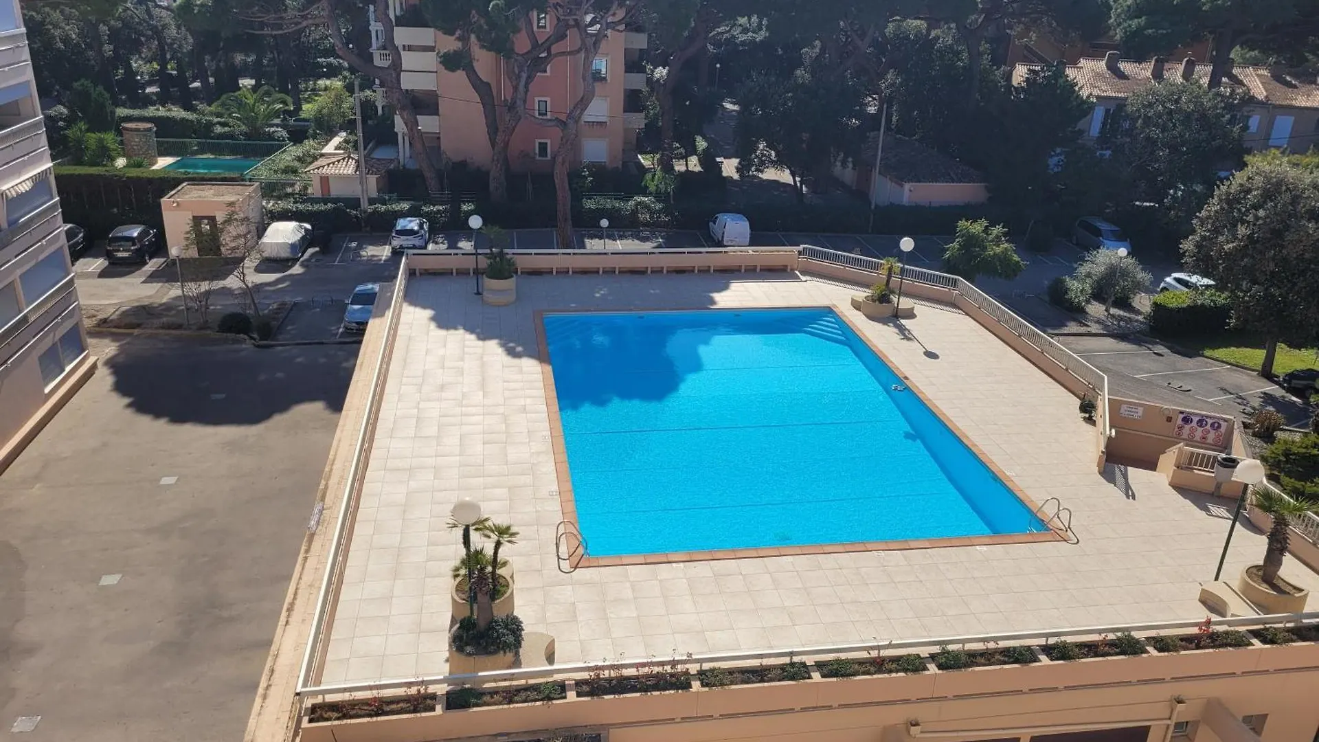 Le Toit Du Port ! Terrasses Spacieuses, Piscine, Climatisation, Parking Hyeres